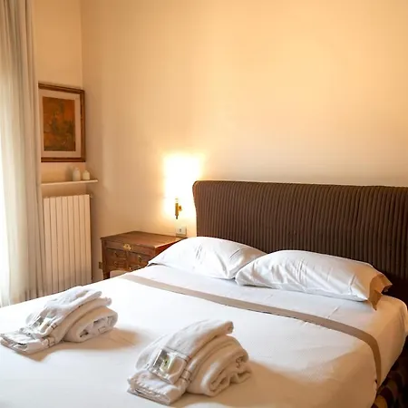 Vila Florence Prestige Nel Heart Of Ponte Vecchio *