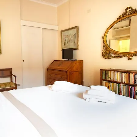 Vila Florence Prestige Nel Heart Of Ponte Vecchio Florencie