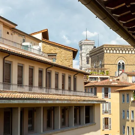 Vila Florence Prestige Nel Heart Of Ponte Vecchio Florencie